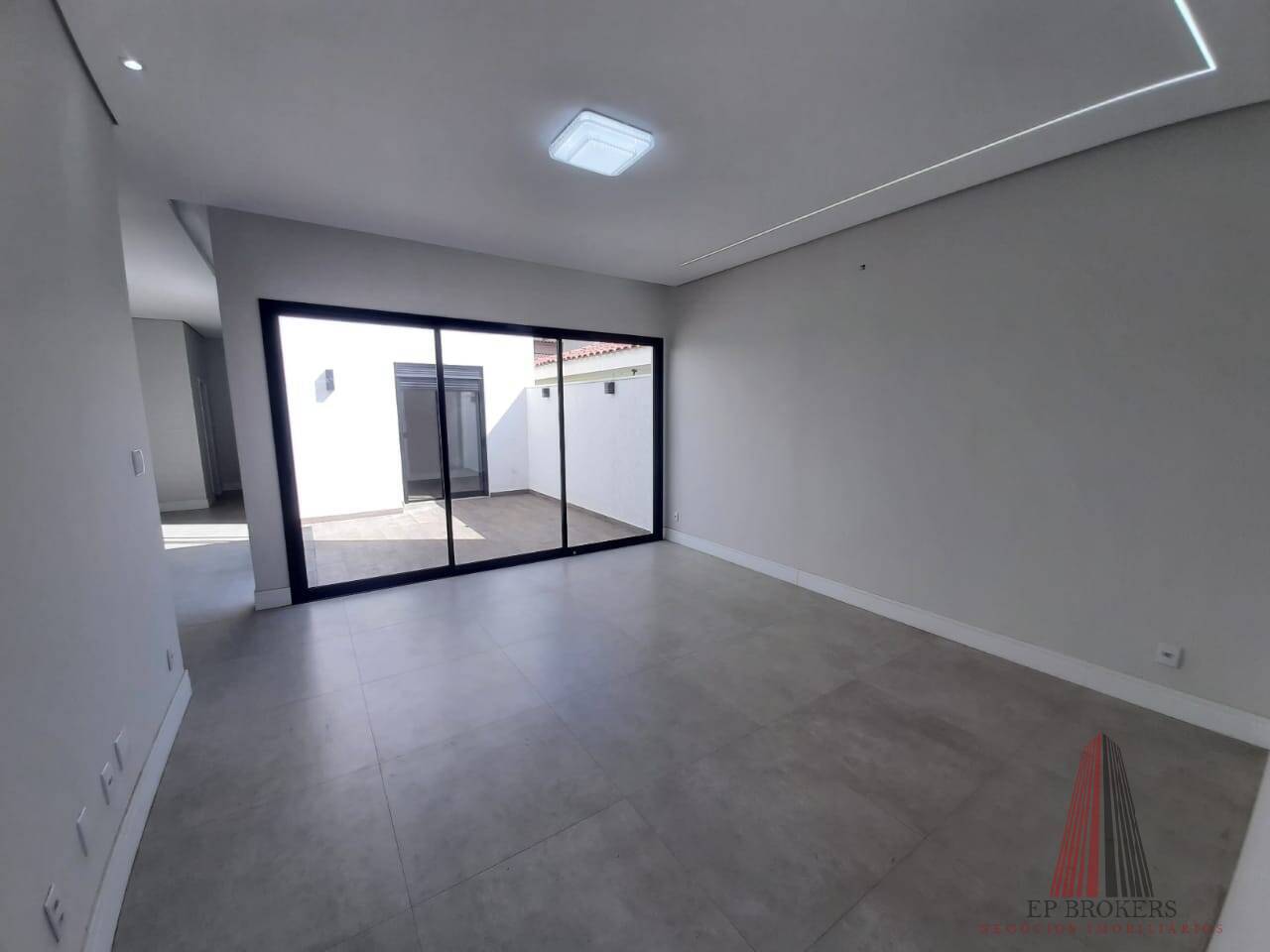 Casa à venda com 3 quartos, 167m² - Foto 4