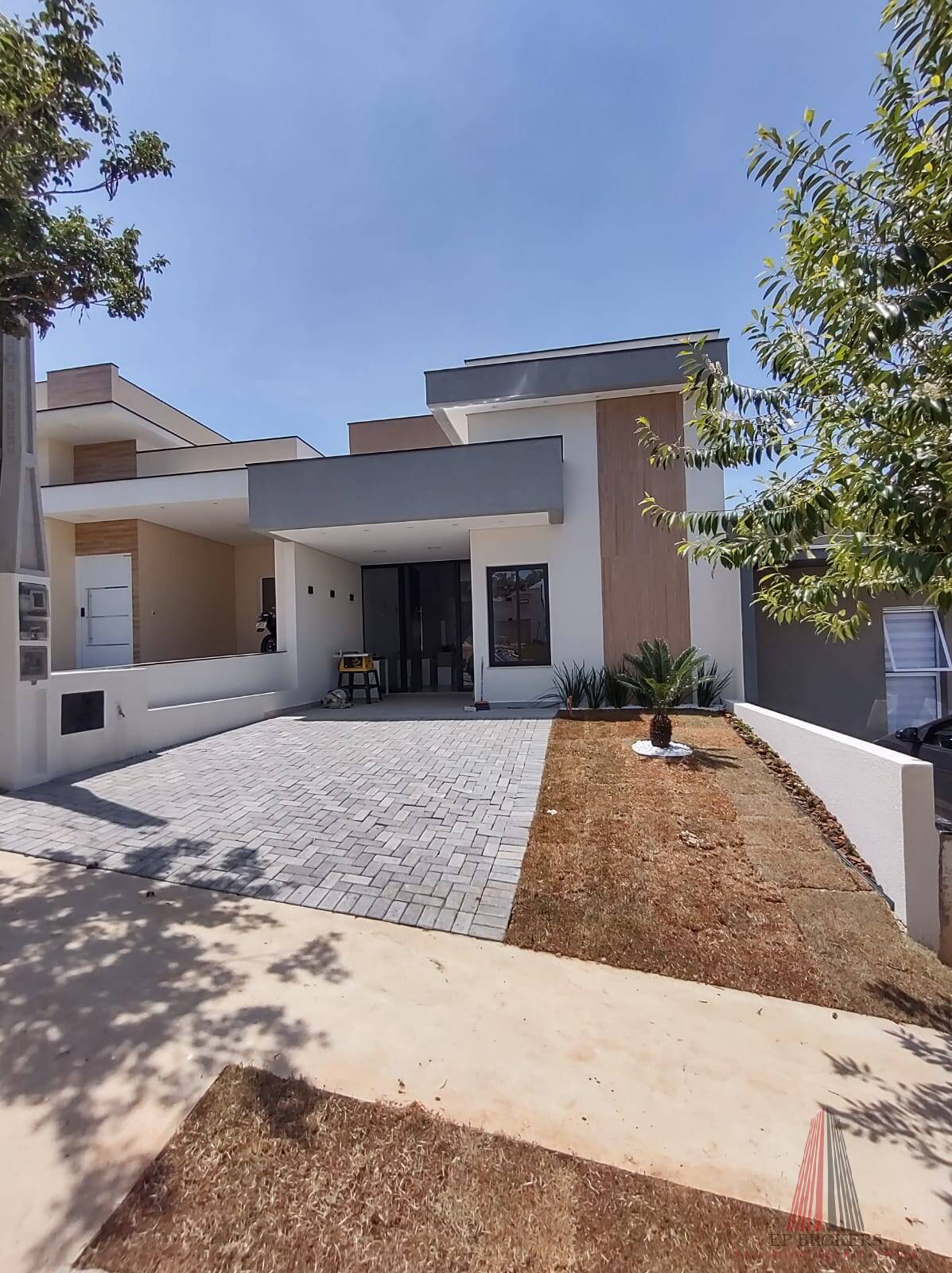 Casa de Condomínio à venda com 3 quartos, 114m² - Foto 1