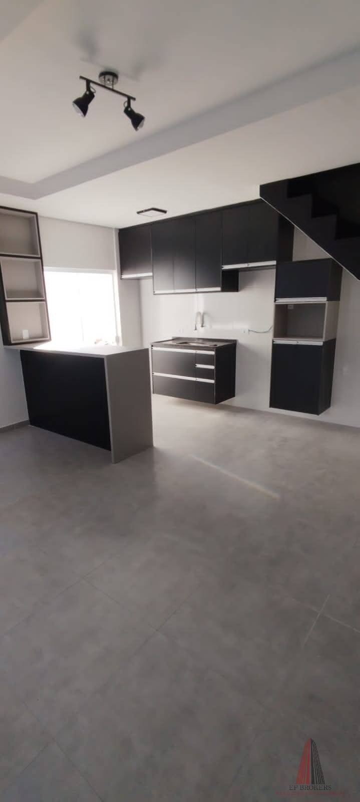 Casa à venda com 2 quartos, 81m² - Foto 5