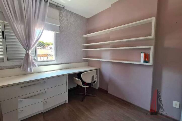 Apartamento à venda com 2 quartos, 67m² - Foto 4