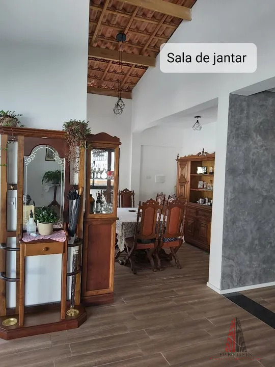 Casa à venda com 3 quartos, 234m² - Foto 7