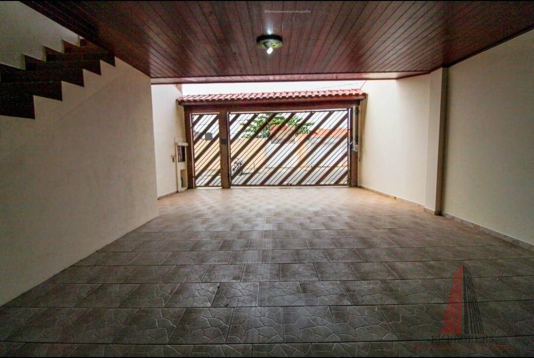 Casa à venda com 3 quartos, 190m² - Foto 3