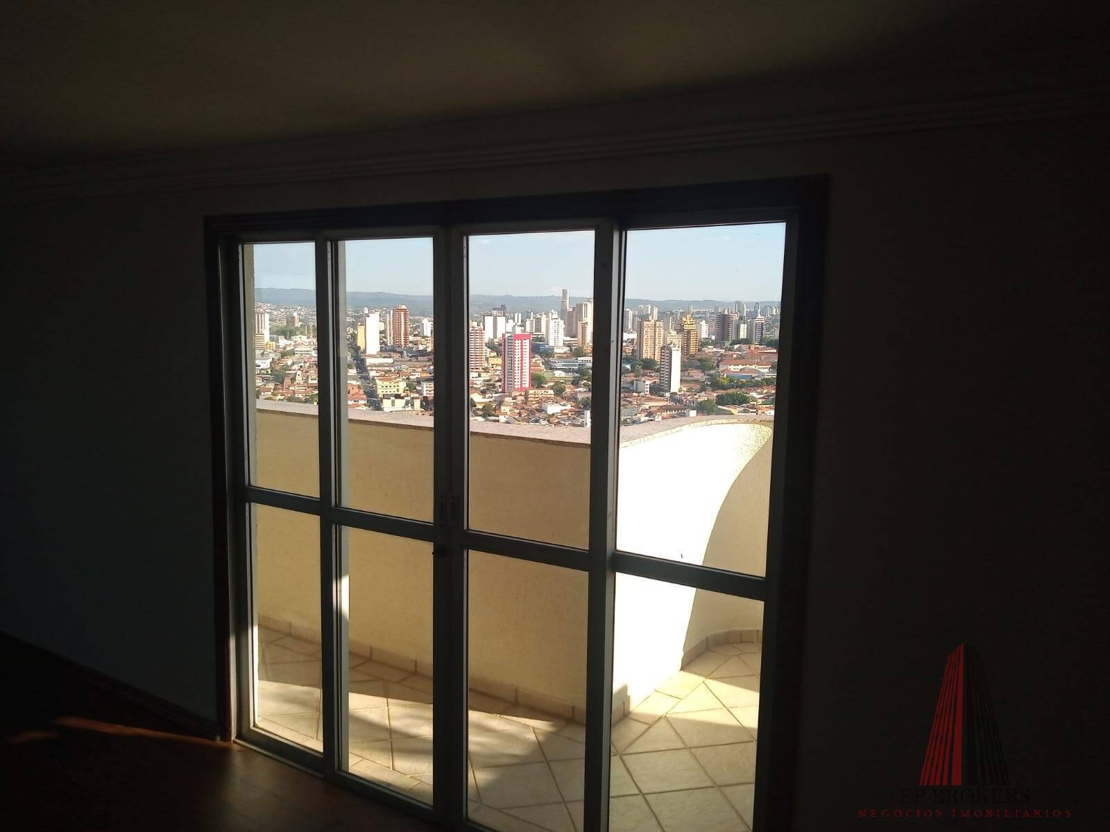 Apartamento à venda com 3 quartos, 176m² - Foto 10