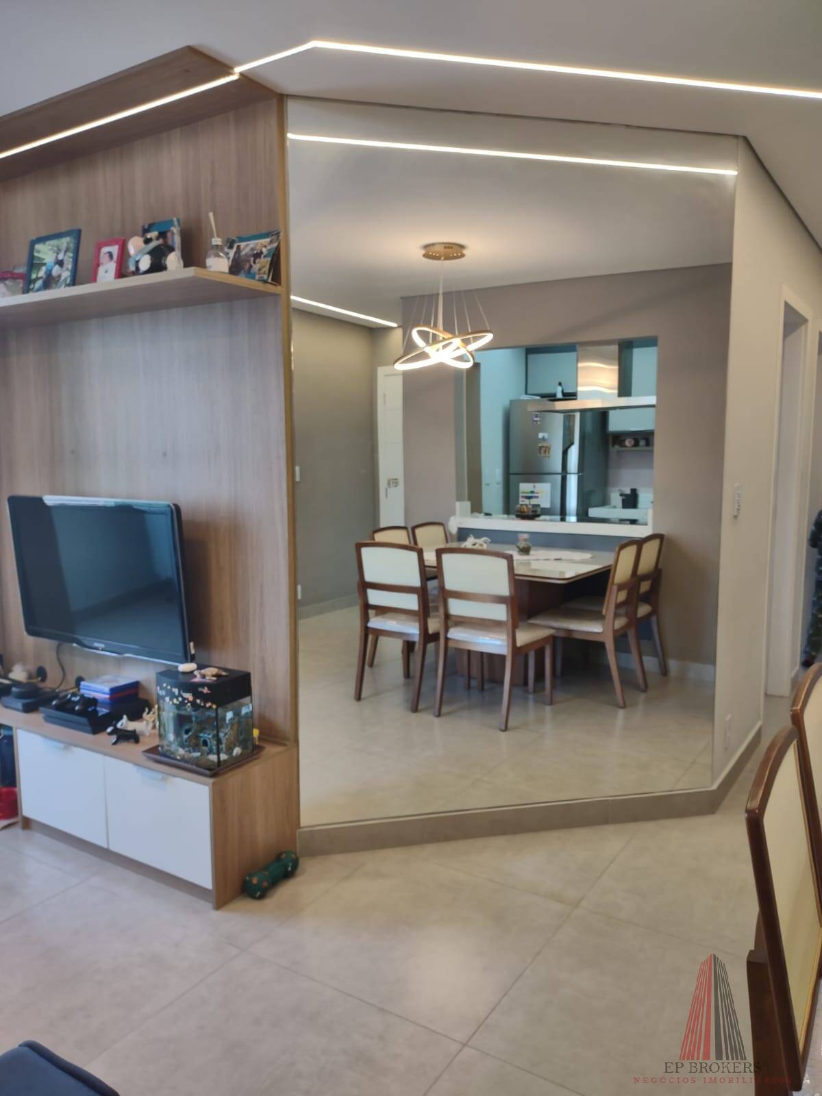 Apartamento à venda com 3 quartos, 80m² - Foto 4