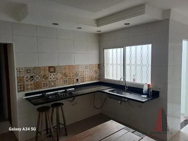 Casa à venda com 2 quartos, 66m² - Foto 8