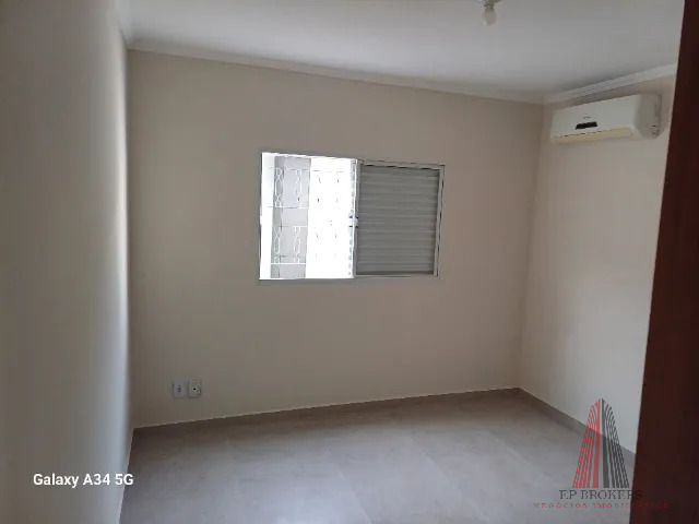 Casa à venda com 2 quartos, 66m² - Foto 12