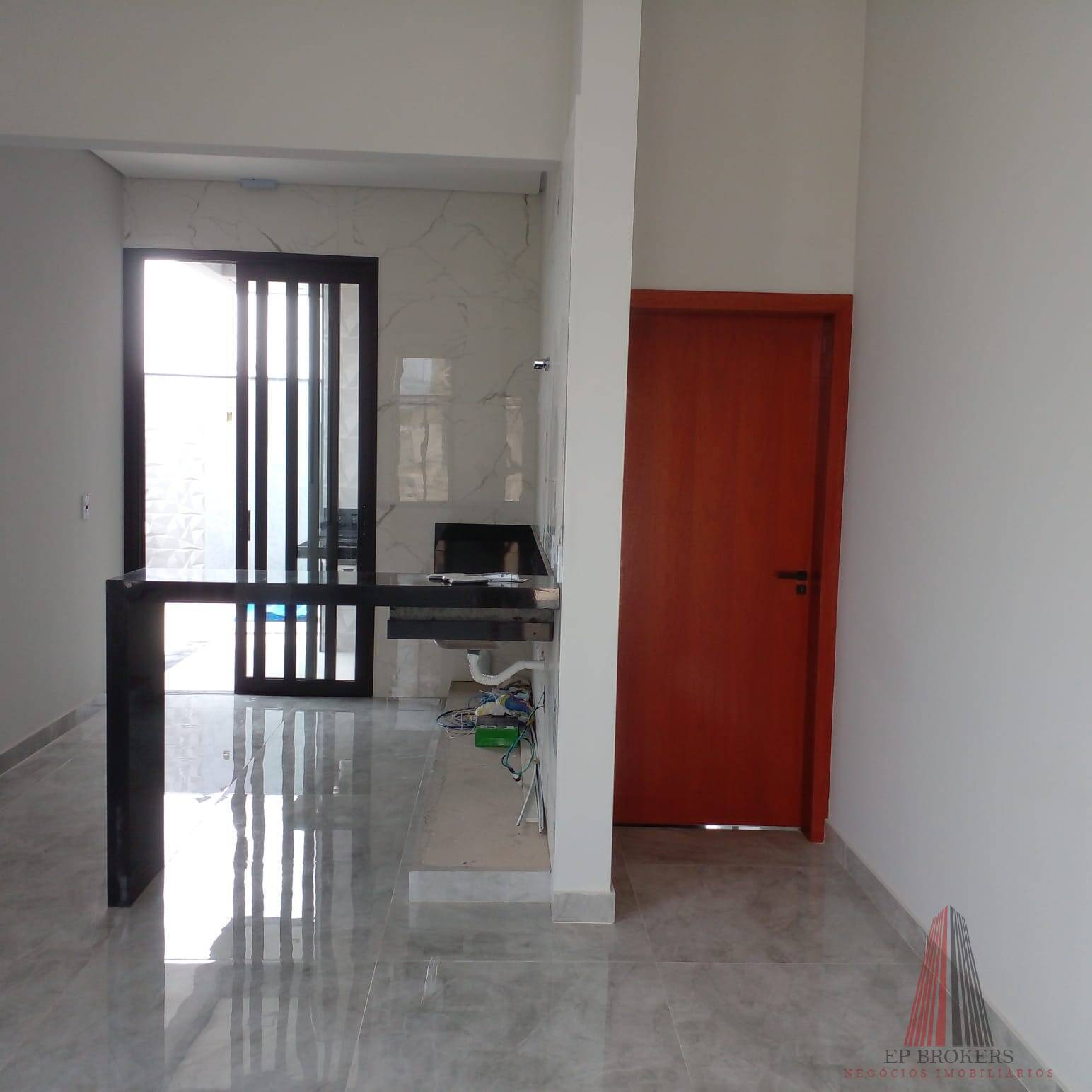 Casa de Condomínio à venda com 3 quartos, 98m² - Foto 4