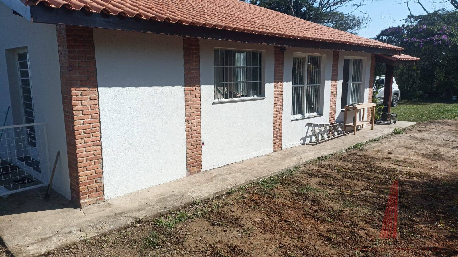 Fazenda à venda com 3 quartos, 215m² - Foto 2