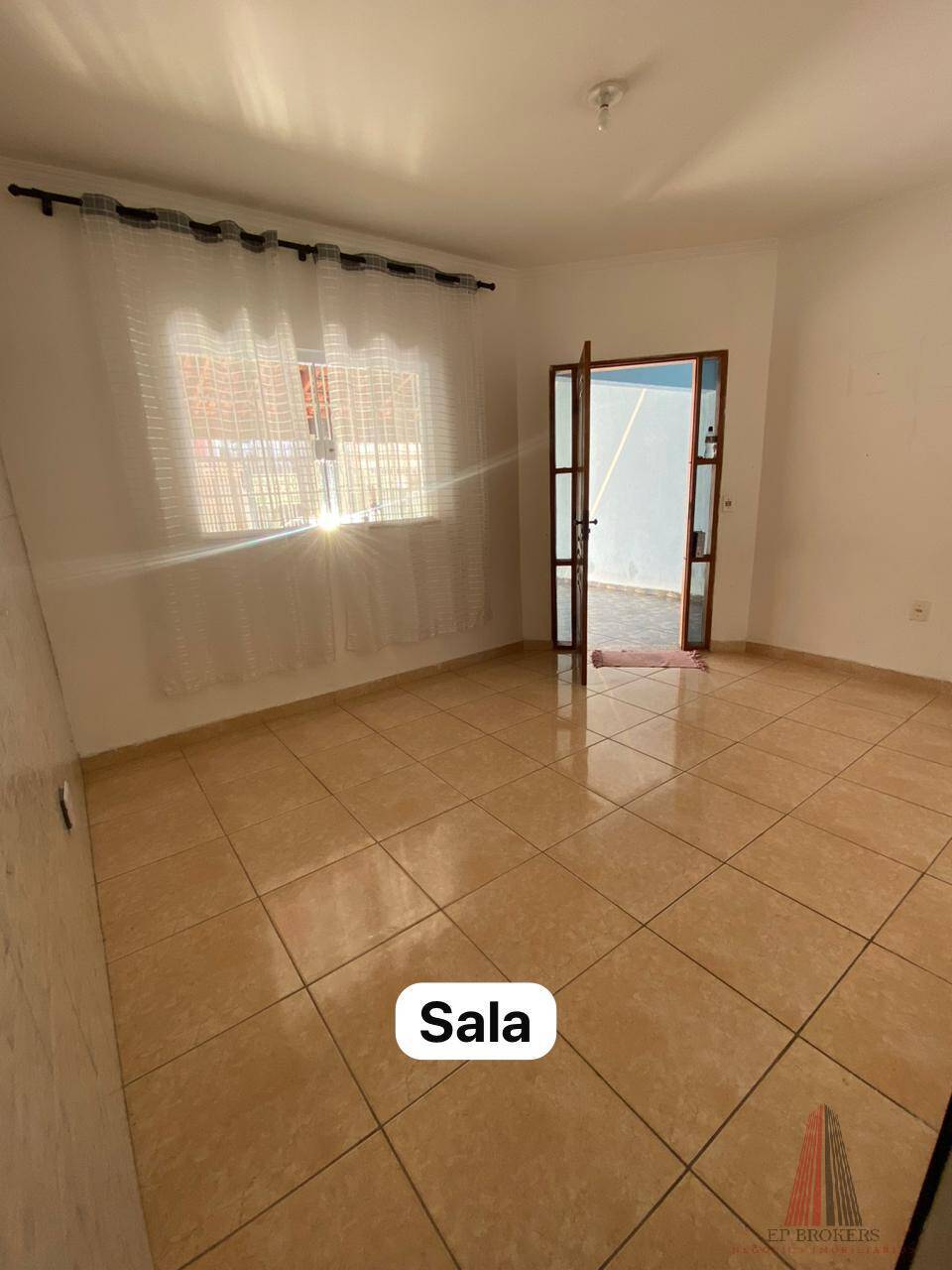 Casa à venda com 3 quartos, 119m² - Foto 3