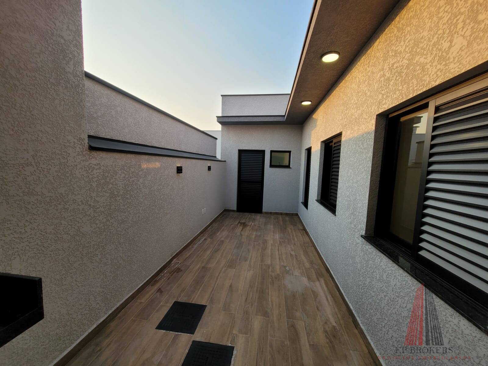 Casa à venda com 3 quartos, 106m² - Foto 10