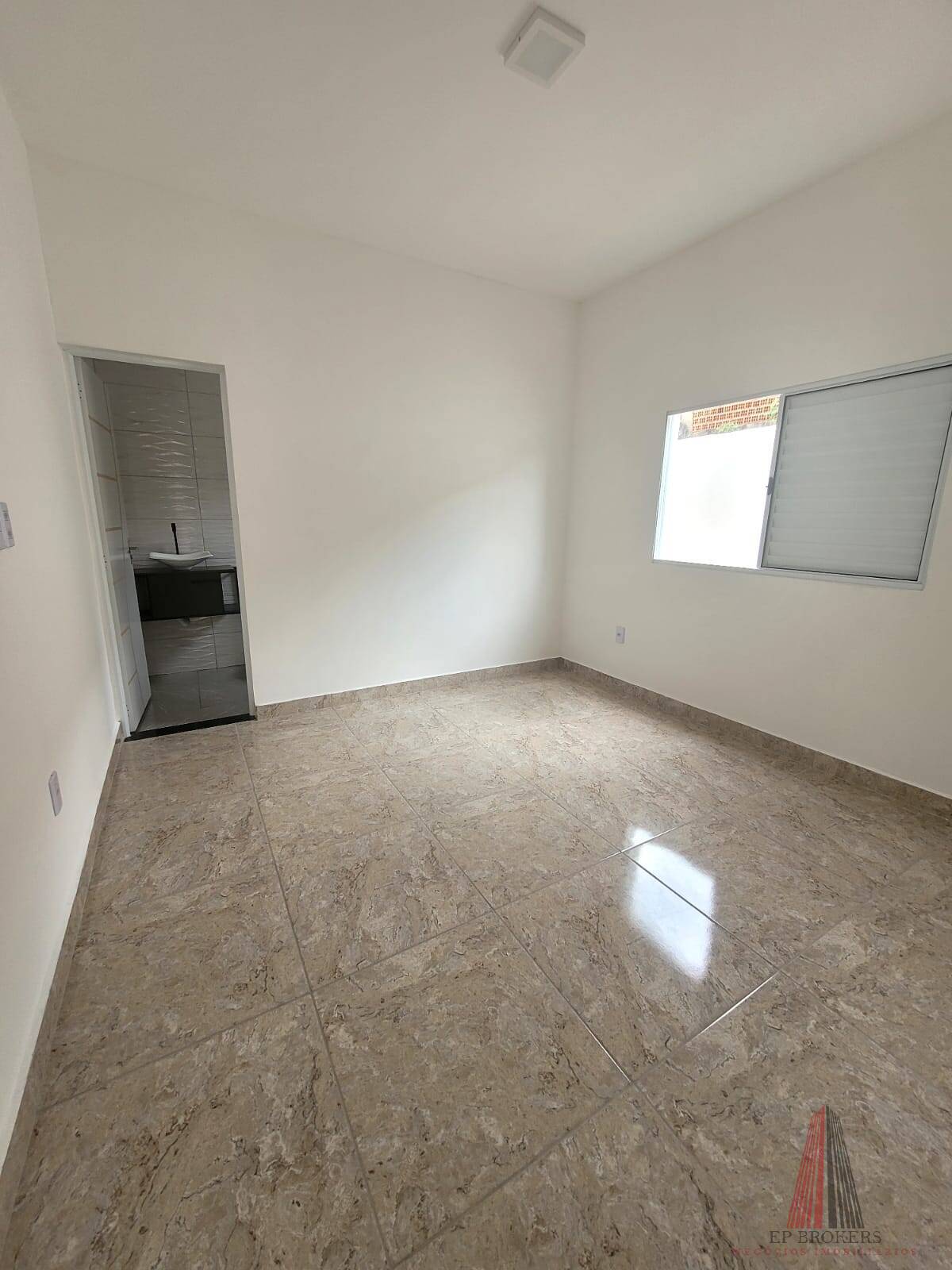 Casa à venda com 2 quartos, 69m² - Foto 10