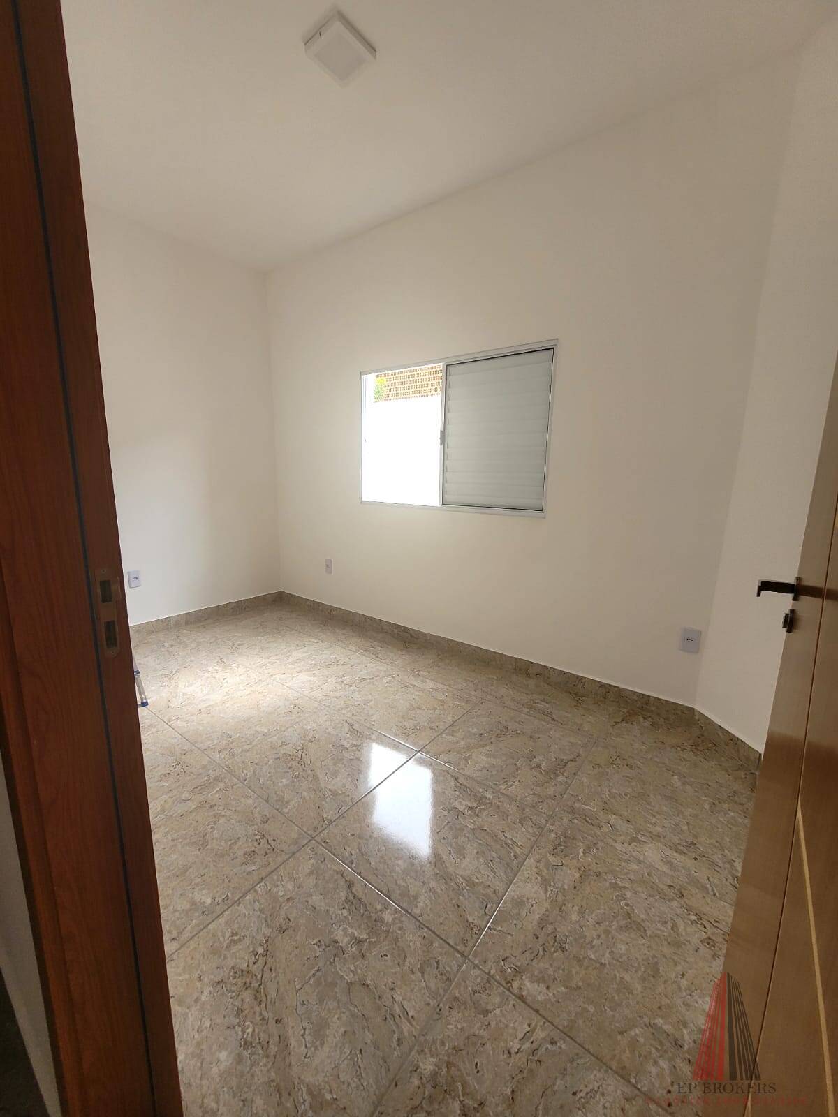 Casa à venda com 2 quartos, 69m² - Foto 9