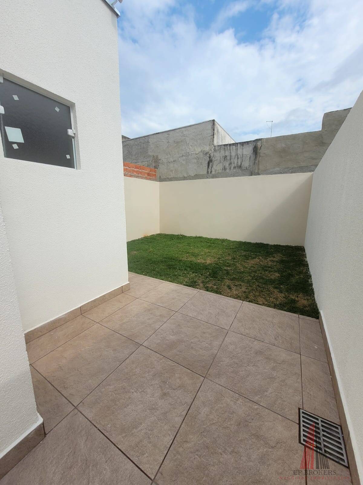 Casa à venda com 2 quartos, 69m² - Foto 13