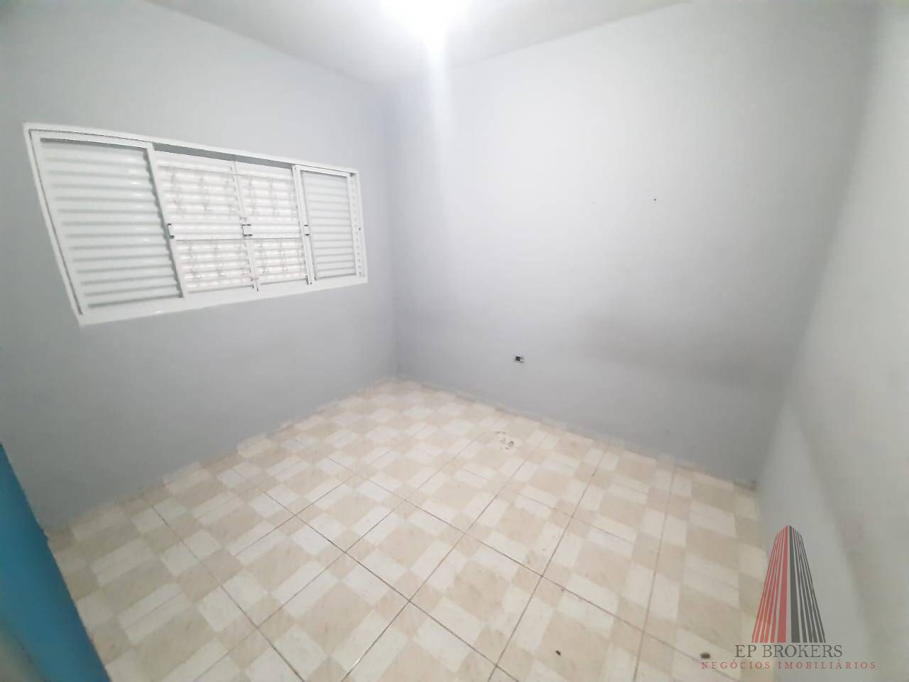 Casa à venda com 2 quartos, 115m² - Foto 9