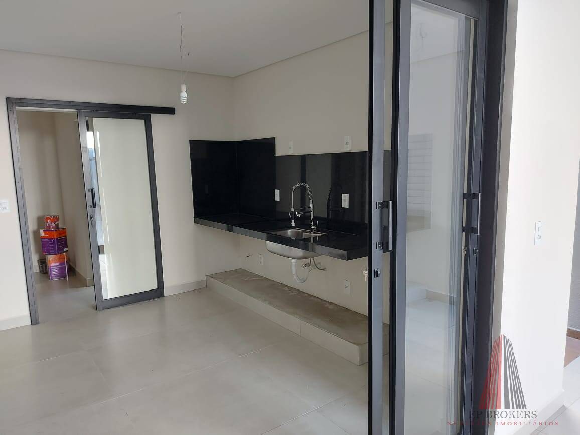 Casa à venda com 3 quartos, 310m² - Foto 8