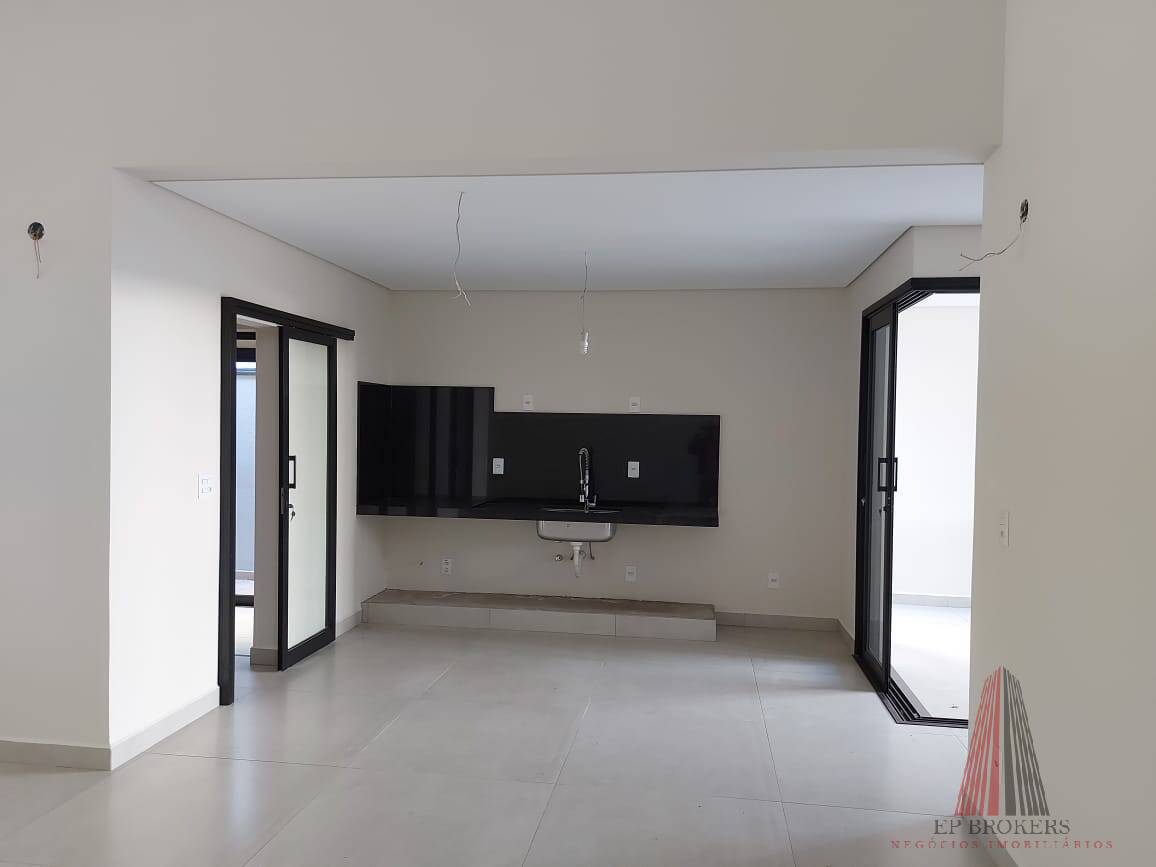 Casa à venda com 3 quartos, 310m² - Foto 3