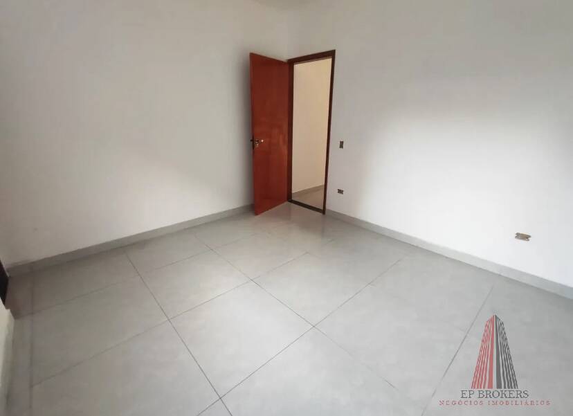 Casa à venda com 2 quartos, 60m² - Foto 11