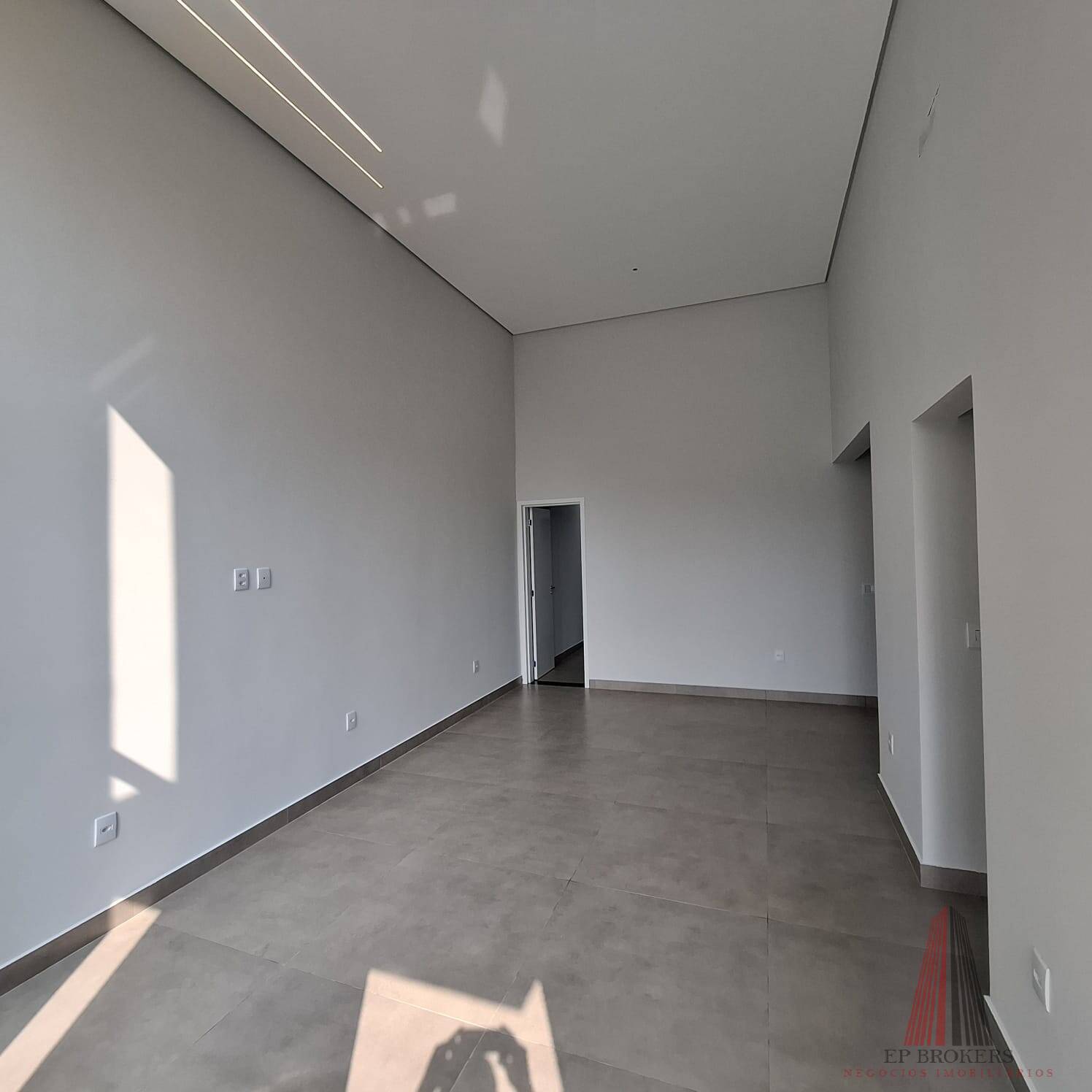 Casa à venda com 3 quartos, 120m² - Foto 2