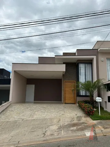 Casa à venda com 3 quartos, 140m² - Foto 1