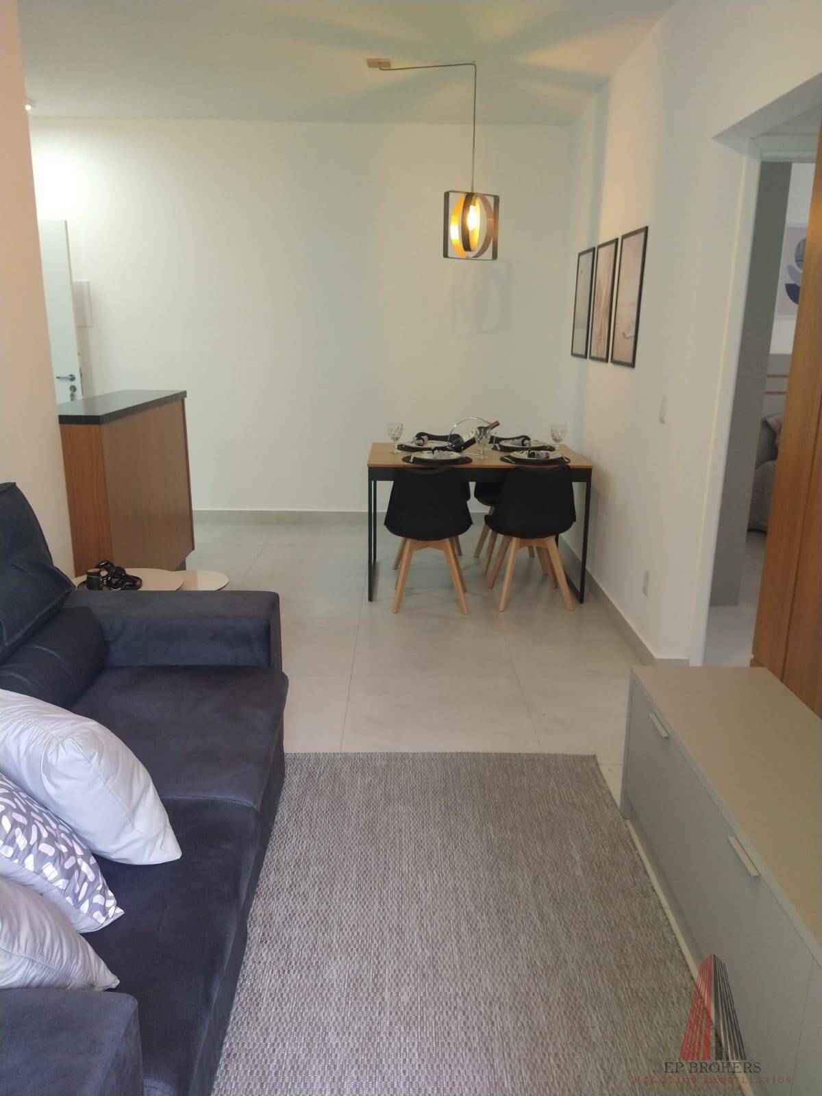 Apartamento à venda com 2 quartos, 64m² - Foto 1