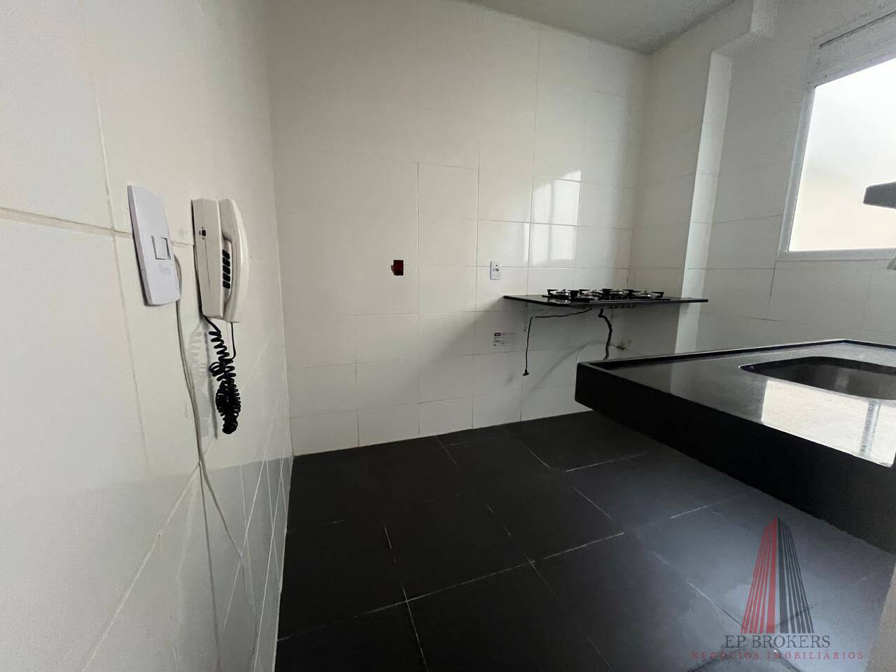 Apartamento à venda com 2 quartos, 46m² - Foto 4