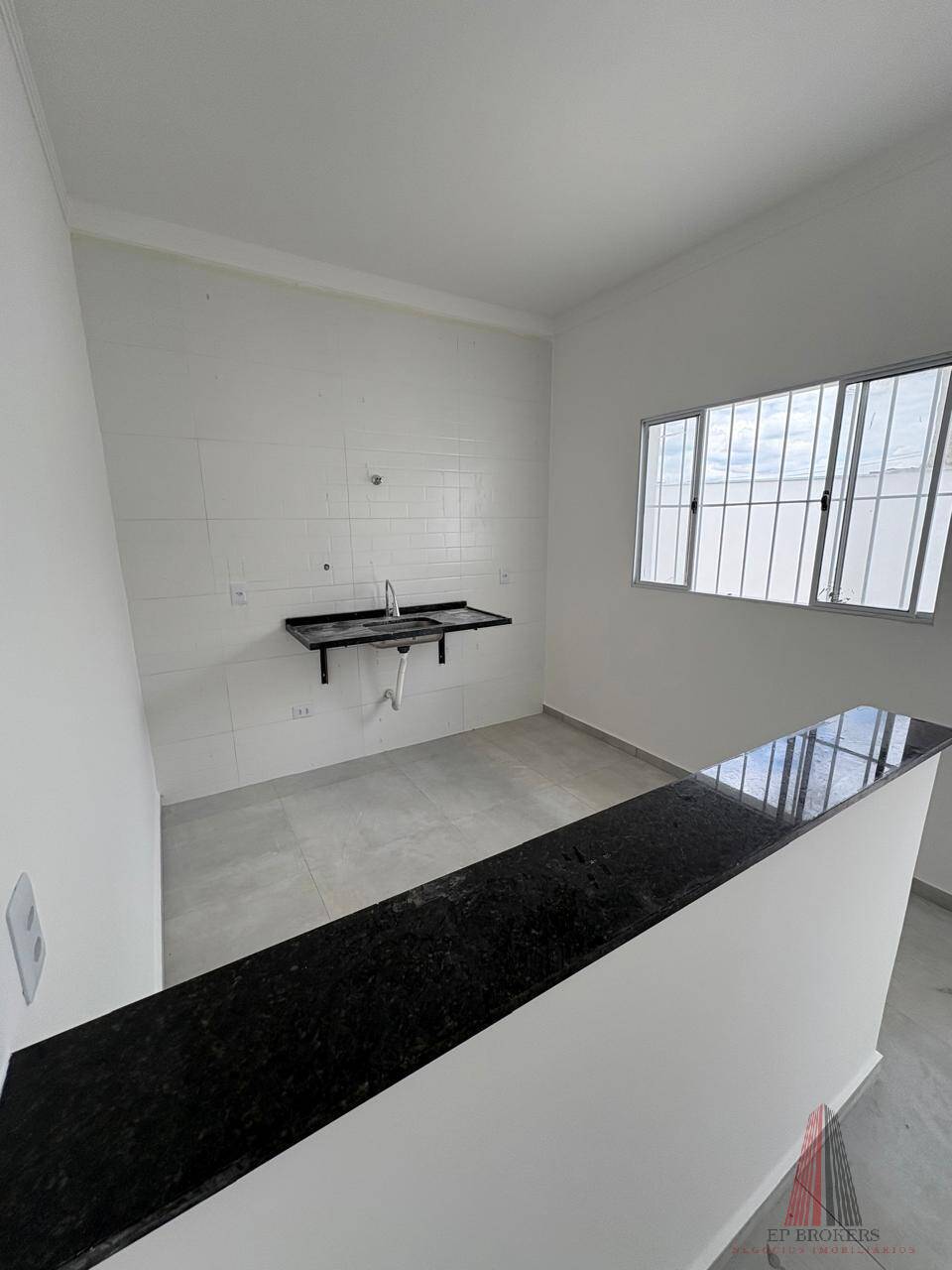 Casa à venda com 2 quartos, 71m² - Foto 5