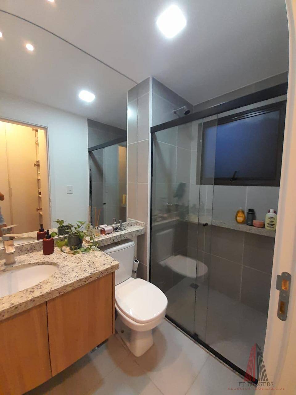 Apartamento à venda com 2 quartos, 67m² - Foto 17