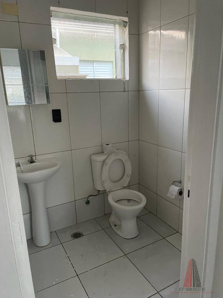 Casa à venda com 2 quartos, 60m² - Foto 10