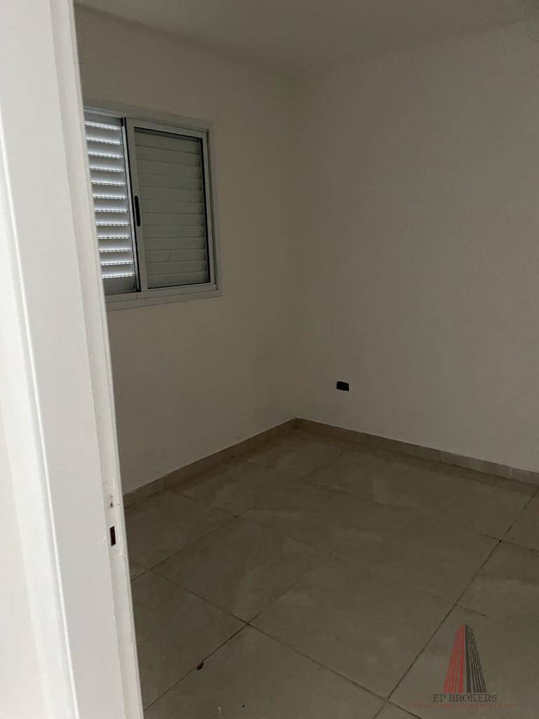 Casa à venda com 2 quartos, 60m² - Foto 11