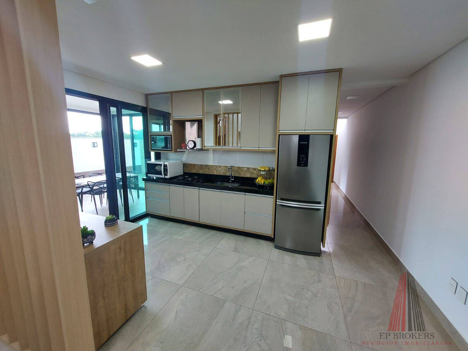 Casa à venda com 3 quartos, 200m² - Foto 14