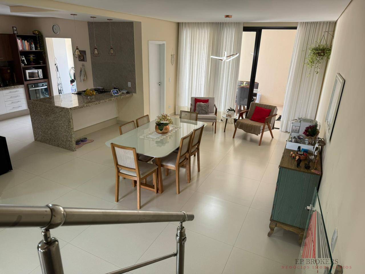 Casa à venda com 3 quartos, 168m² - Foto 11