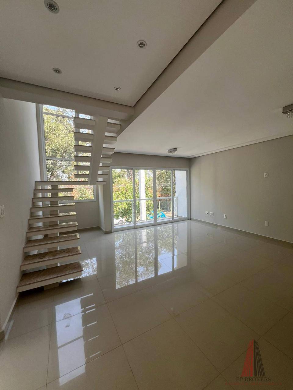 Casa à venda com 3 quartos, 170m² - Foto 5