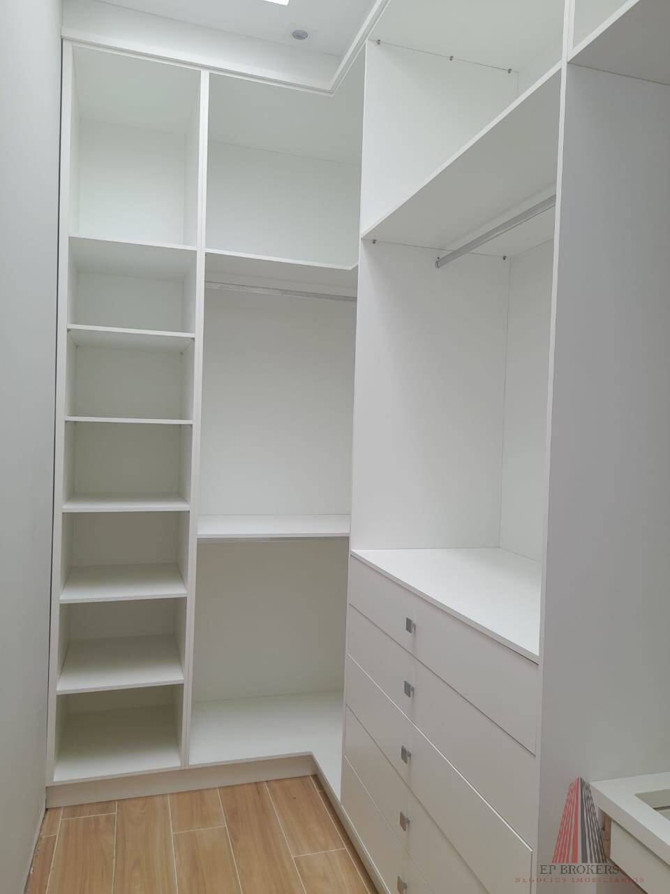 Casa à venda com 3 quartos, 200m² - Foto 28