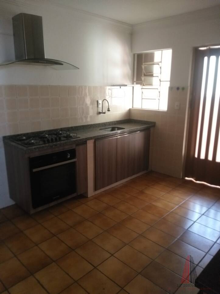 Apartamento à venda com 2 quartos, 80m² - Foto 3