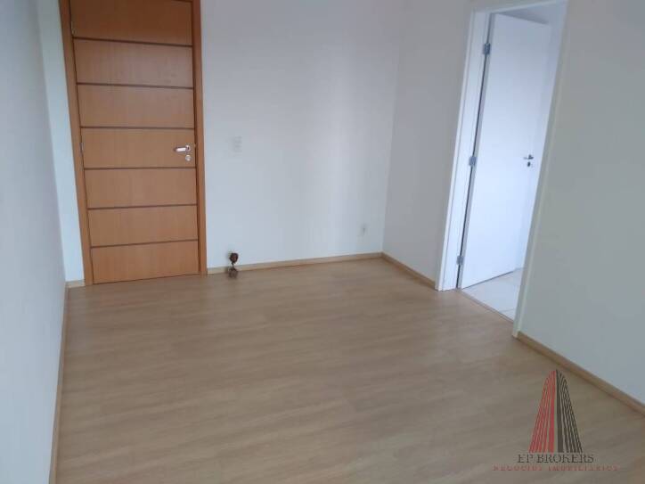 Apartamento à venda com 2 quartos, 61m² - Foto 3