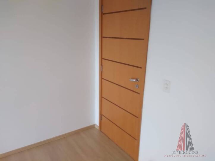 Apartamento à venda com 2 quartos, 61m² - Foto 4